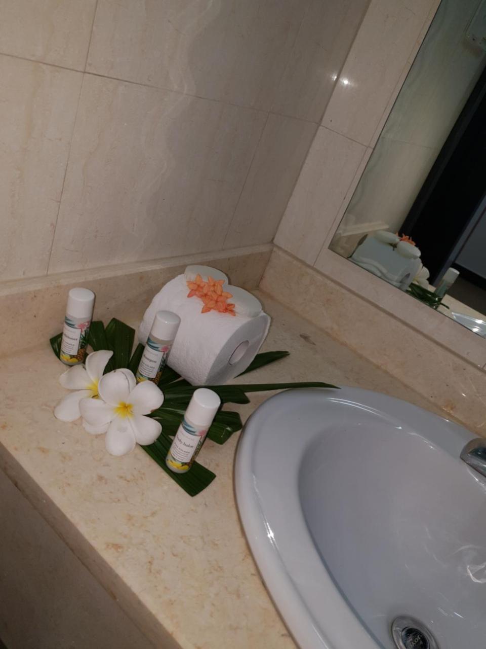 Nasau Resort&Villas Nadi Extérieur photo
